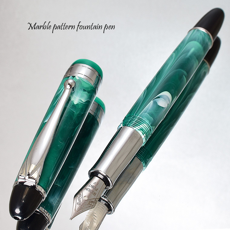 MONTBLANC万年筆モーツァルト(ボルドー)