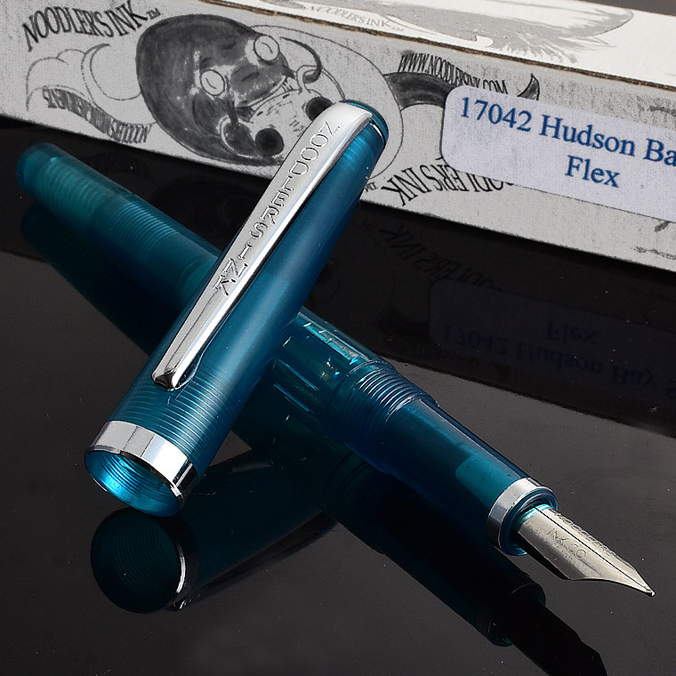 ヌードラーズインクのフレックスニブで書くと味のある文字が書ける